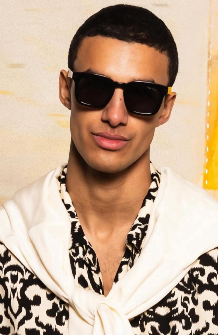 model-Yonis.-3957